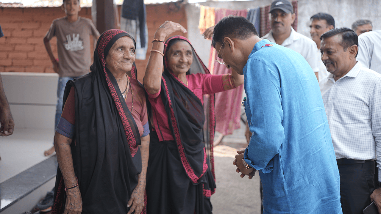 Community Family Circle